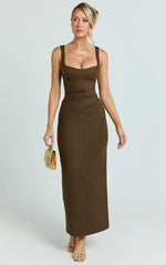 Benita Midi Dress - Scoop Neck Ruched Fitted Dress in Chocolate